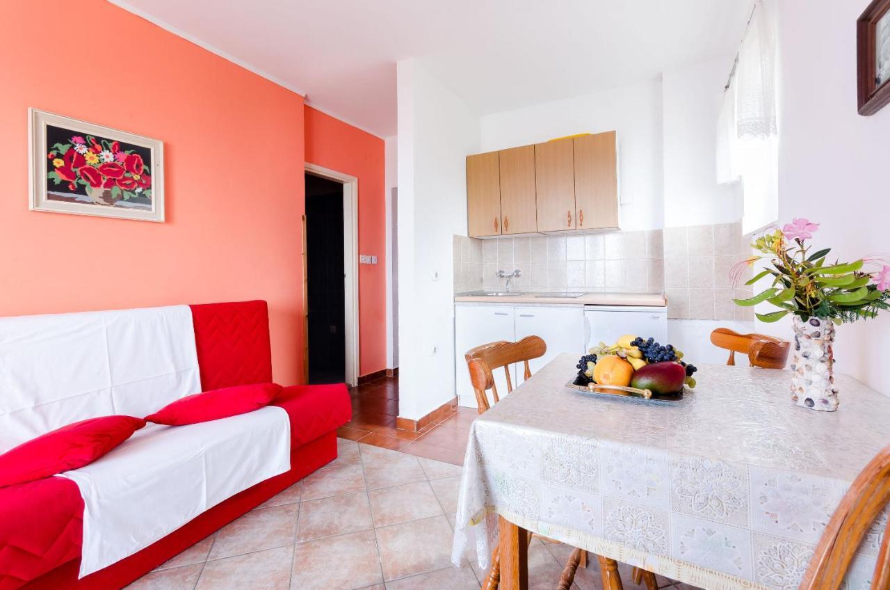 Apartments Sime ロパール 部屋 写真